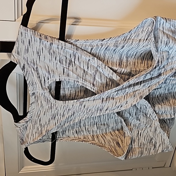 LULULEMON tank - Picture 4 of 4